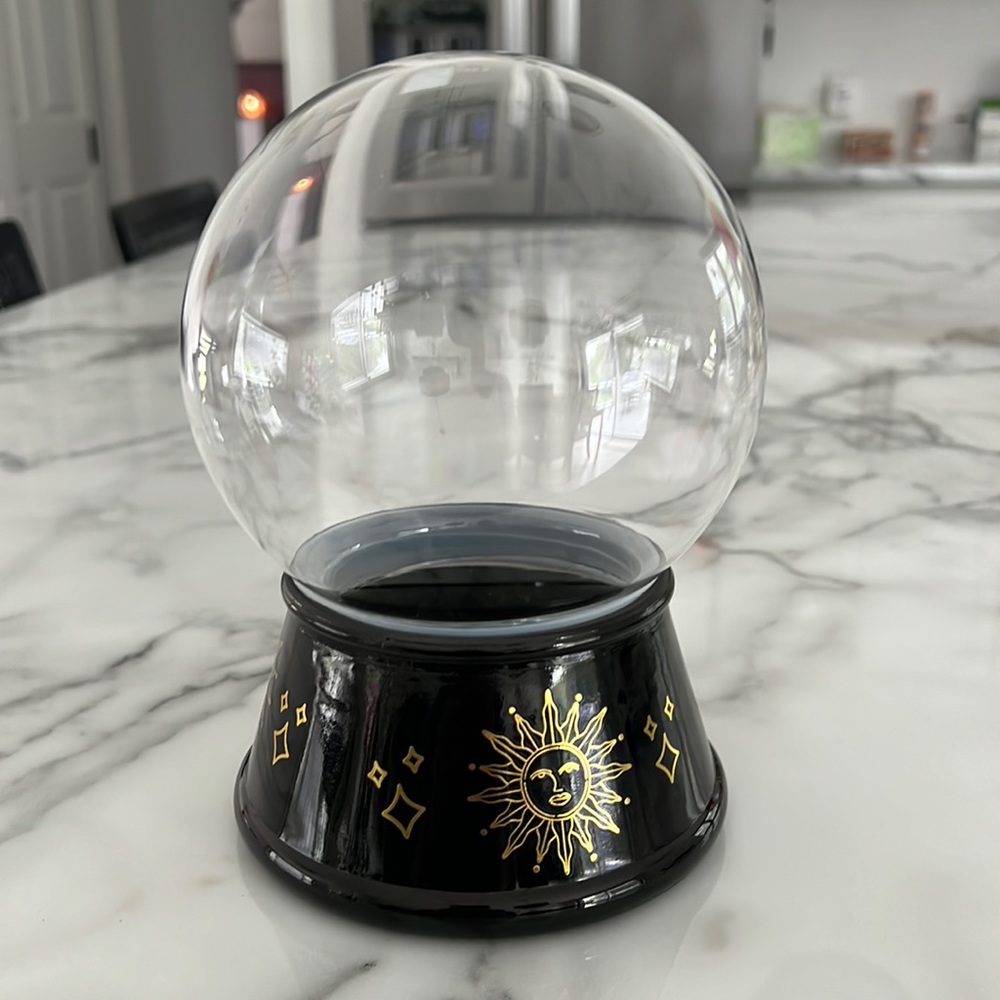 Target 2023 - NWT - Glass Fortune Teller Crystal Ball Container